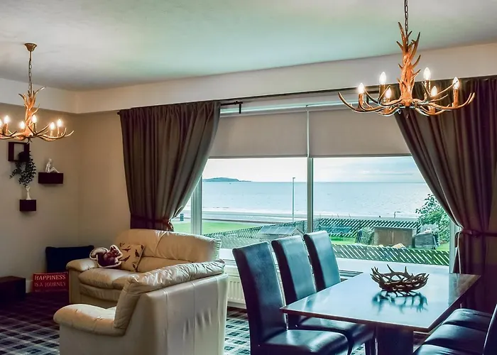 Beachcomber Apartment